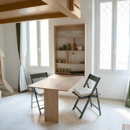 Elegant Et Cosy Apartment
